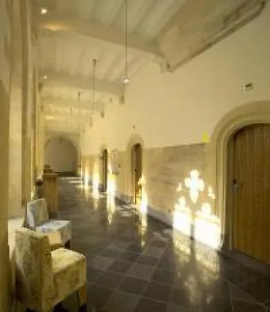 Kruisherenhotel Hotel